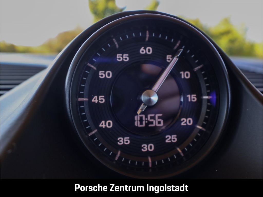 Porsche Cayenne 2025