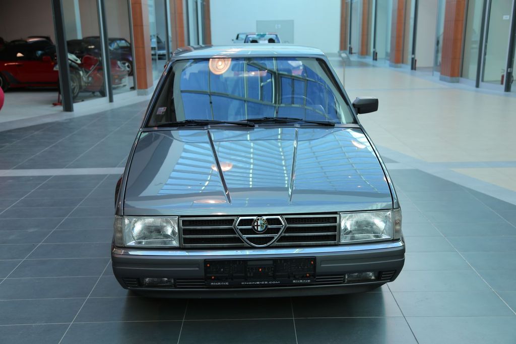 Alfa Romeo 90 1986