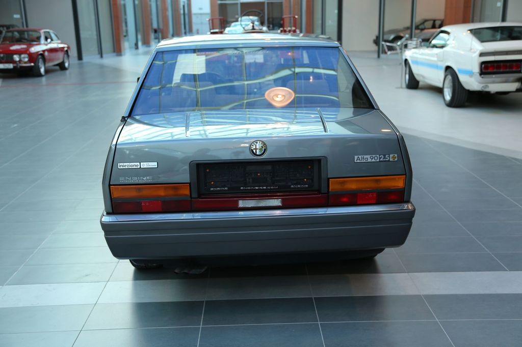 Alfa Romeo 90 1986