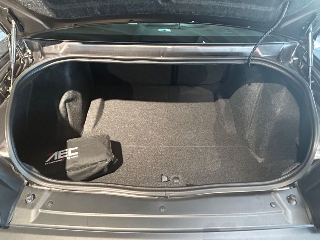 Dodge Challenger 2025