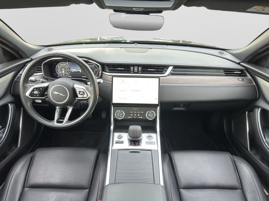 Jaguar XF 2021