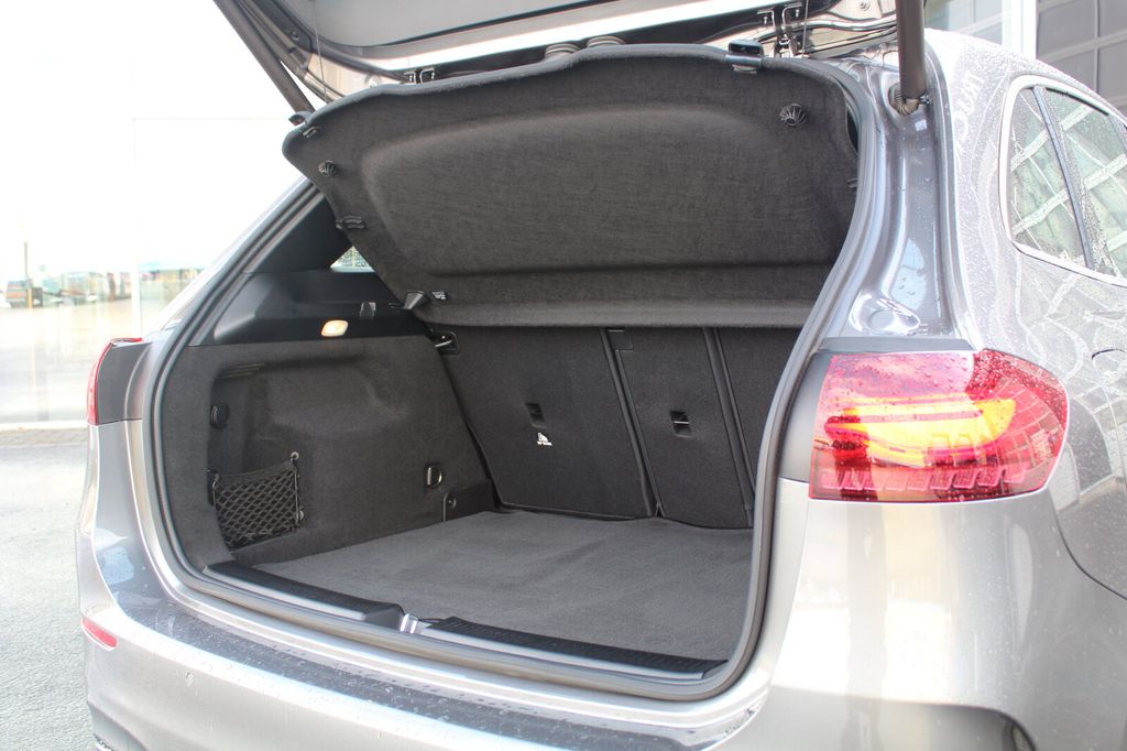 Mercedes-Benz B 250 2023