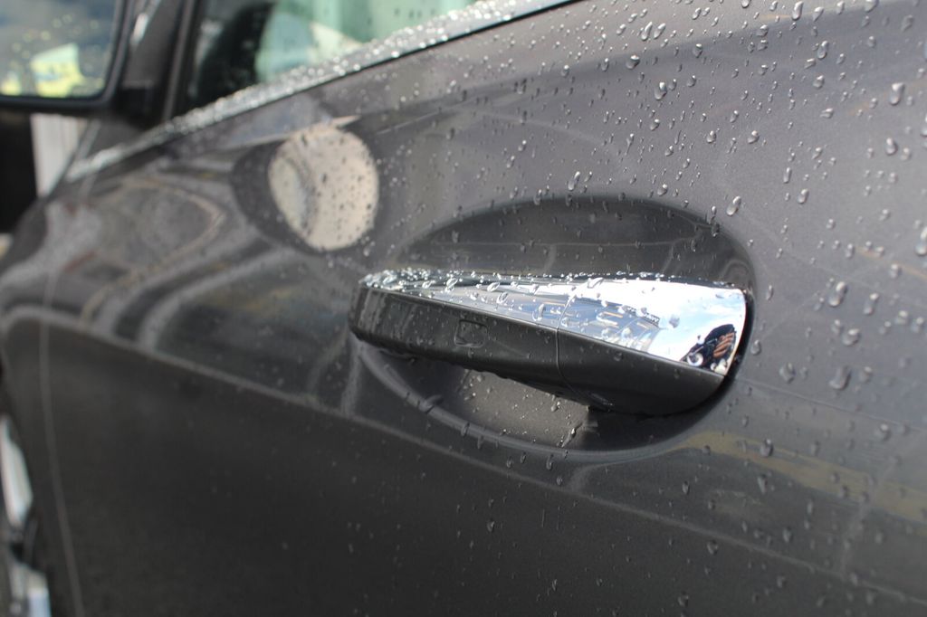 Mercedes-Benz B 250 2023