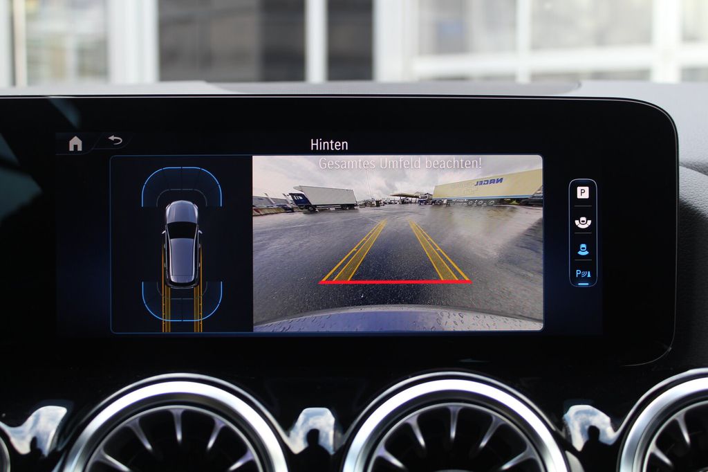 Mercedes-Benz B 250 2023