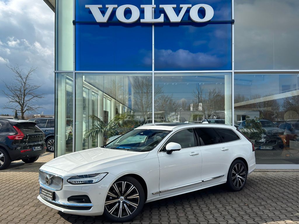 Volvo V90 2024