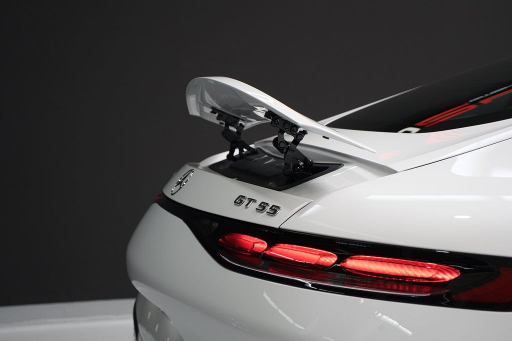 Mercedes-Benz AMG GT 2025