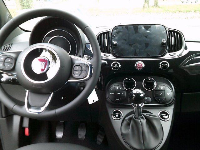 Fiat 500C 2023