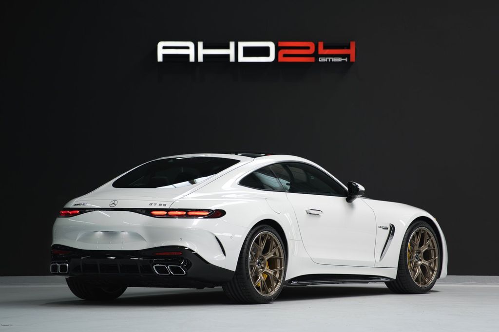 Mercedes-Benz AMG GT 2025