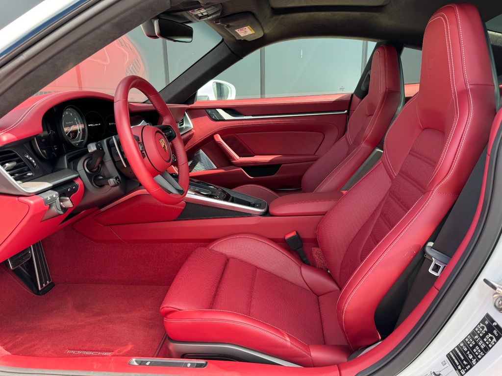 Porsche 992 2022