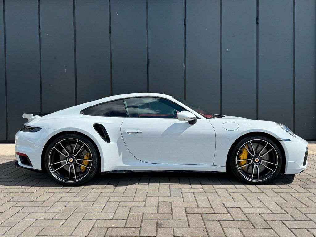 Porsche 992 2022