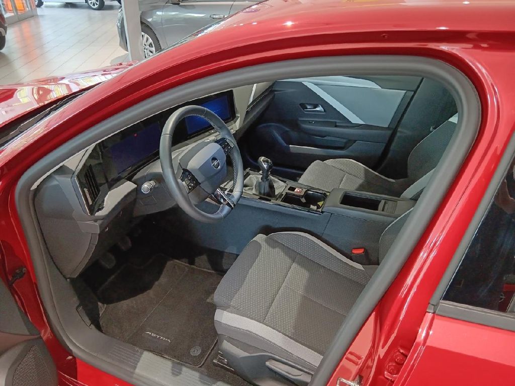 Opel Astra 2023