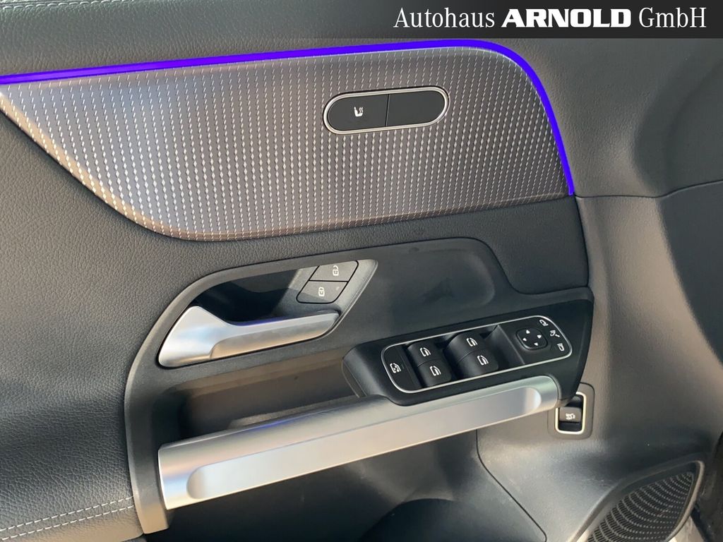 Mercedes-Benz EQB 2022