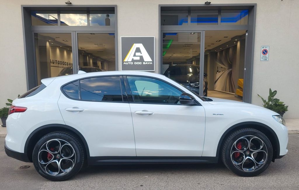 Alfa Romeo Stelvio 2021
