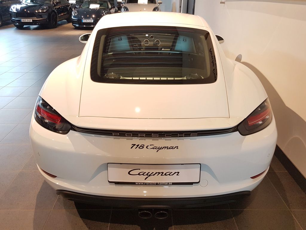 Porsche Cayman 2024