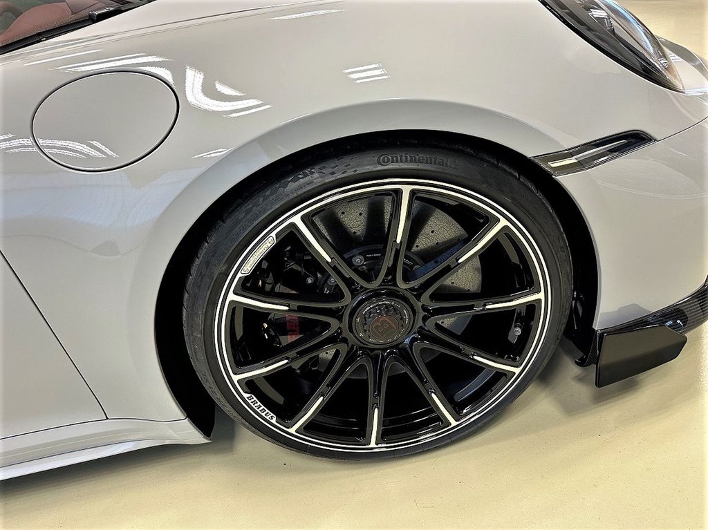 Porsche 992 2023