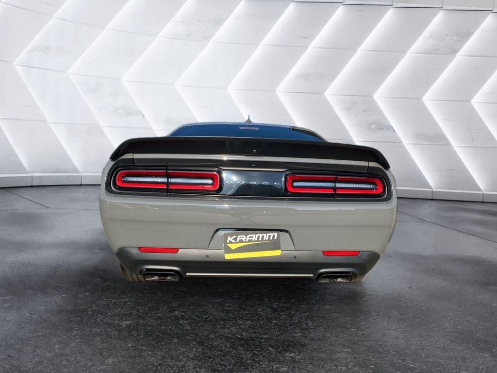 Dodge Challenger 2024