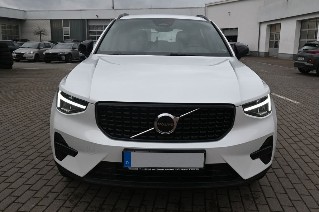 Volvo XC40 2024