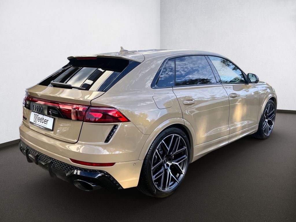 Audi RSQ8 2025