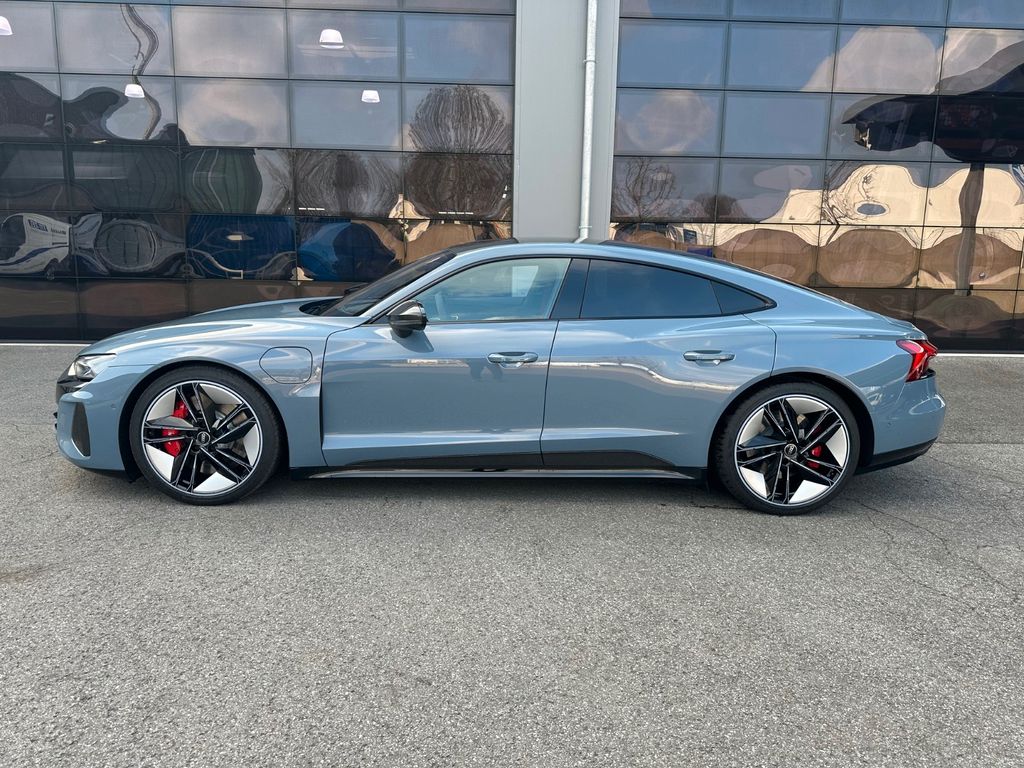Audi RS e-tron GT 2021