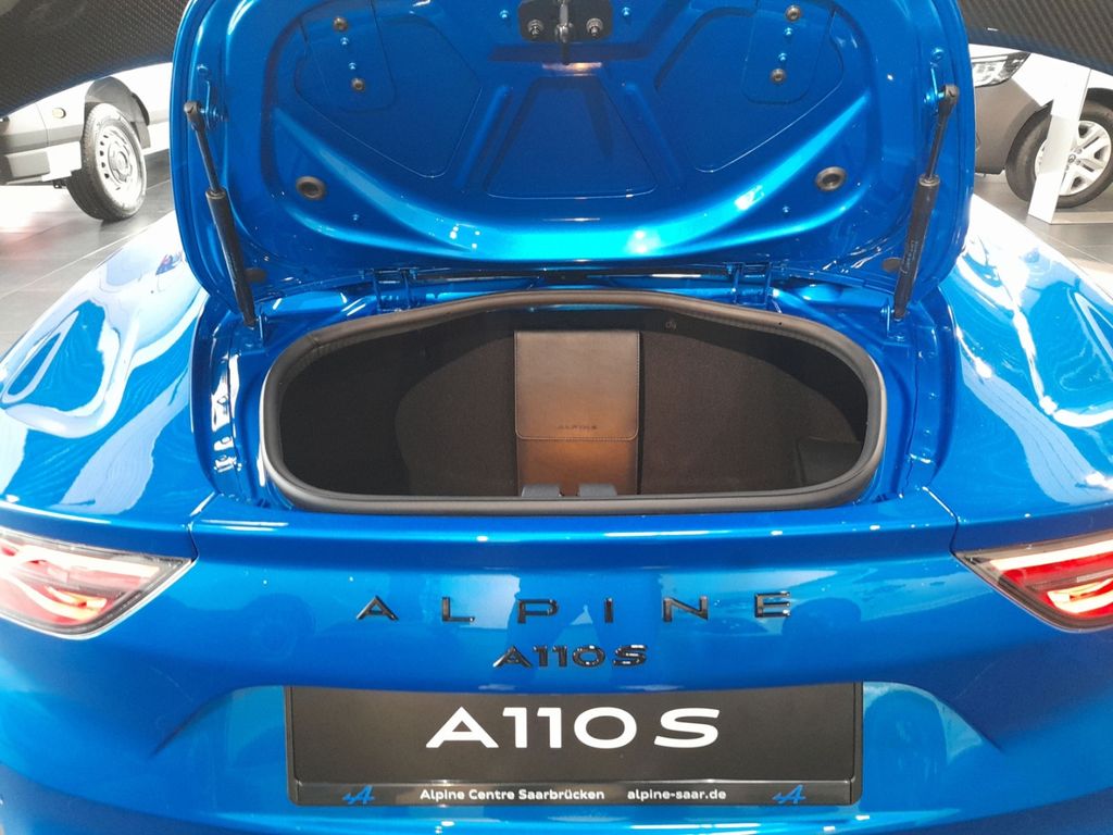 Alpine A110 2025