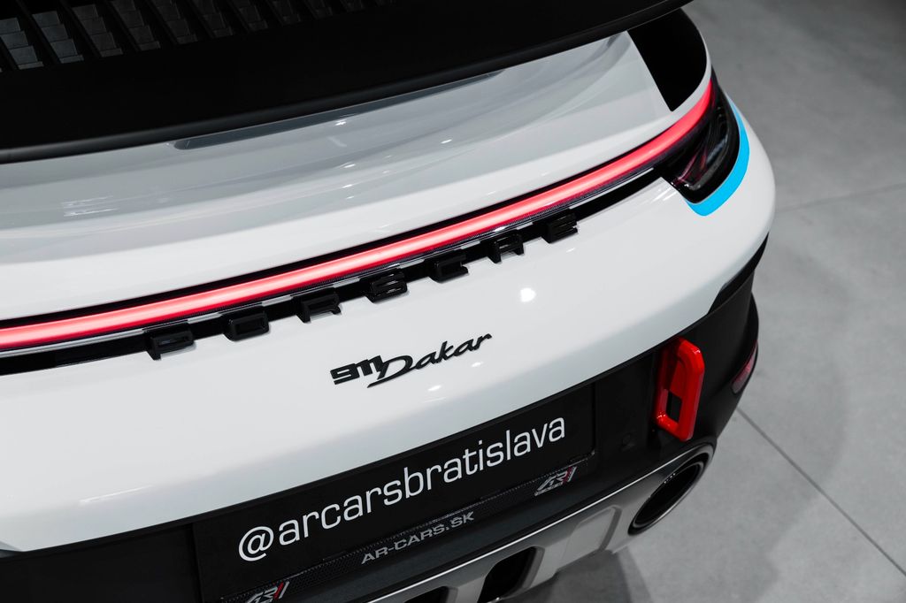 Porsche 992 2023