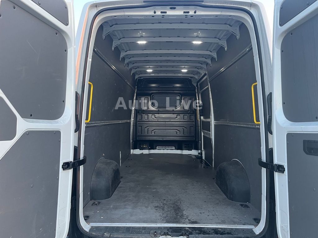 Volkswagen Crafter 2023