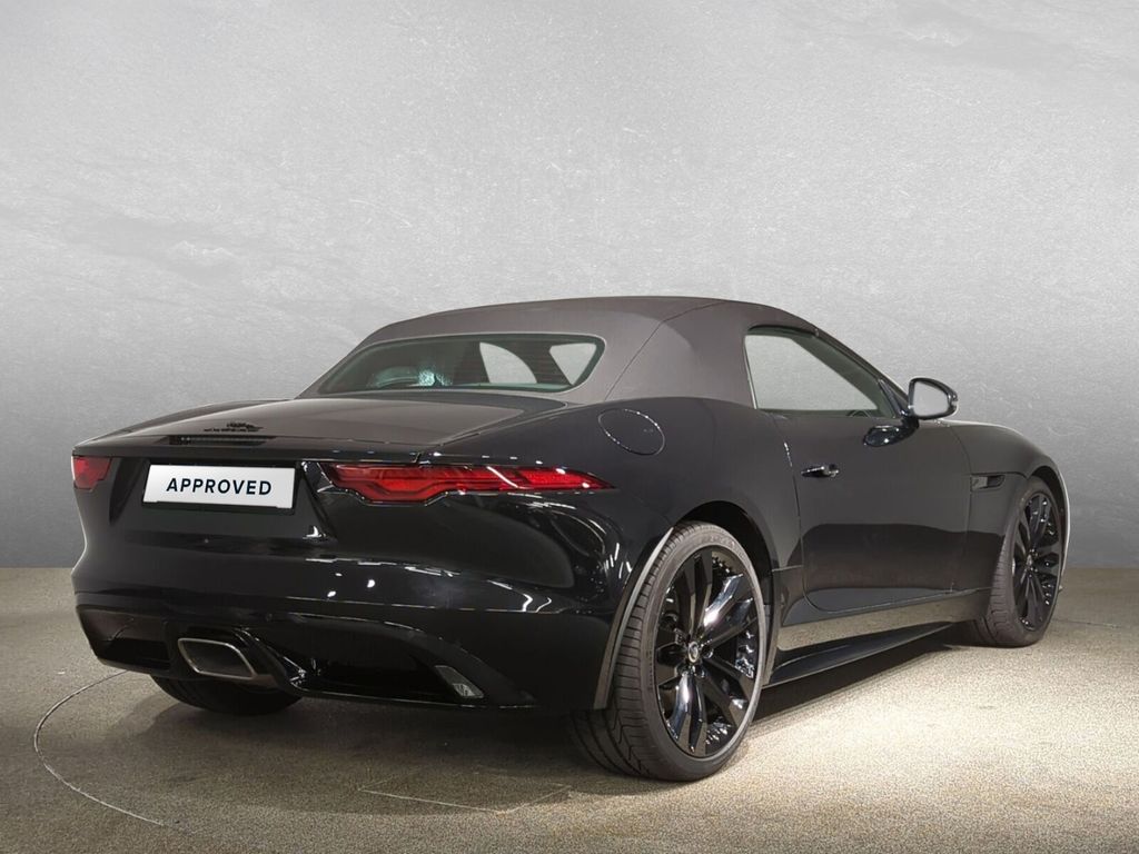 Jaguar F-Type 2024
