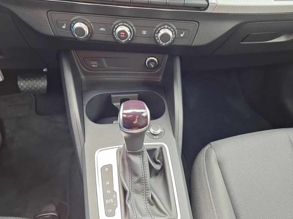 Audi Q2 2024