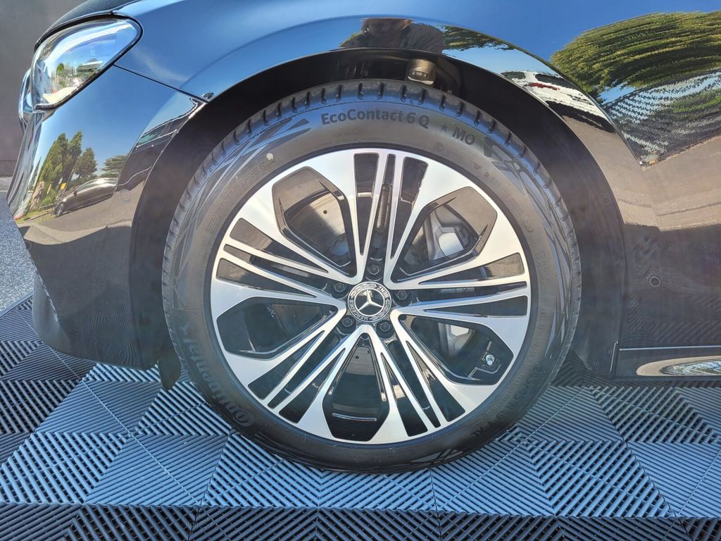 Mercedes-Benz E 300 2024