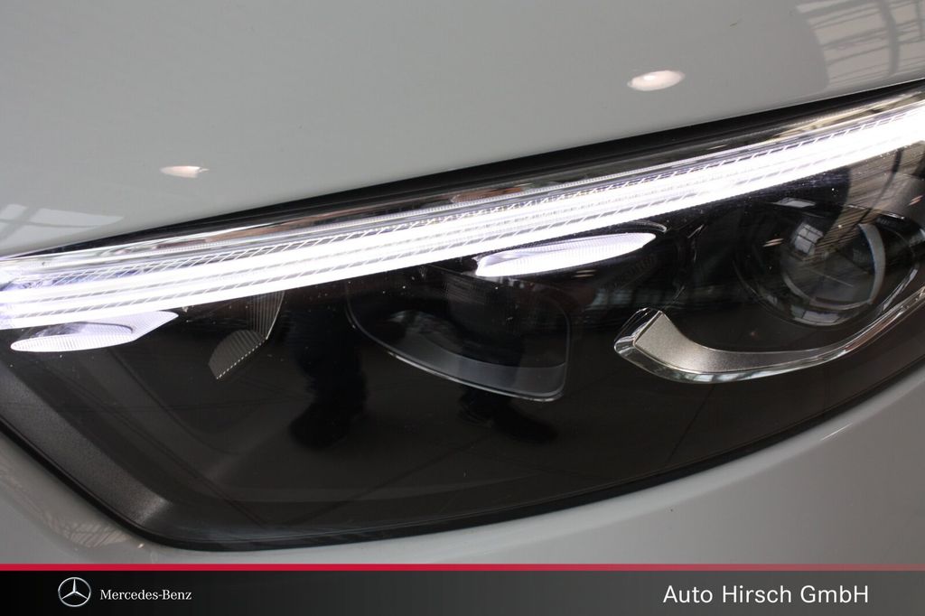 Mercedes-Benz A 220 2024