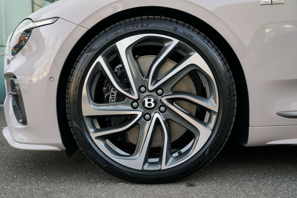 Bentley Continental GTC 2025