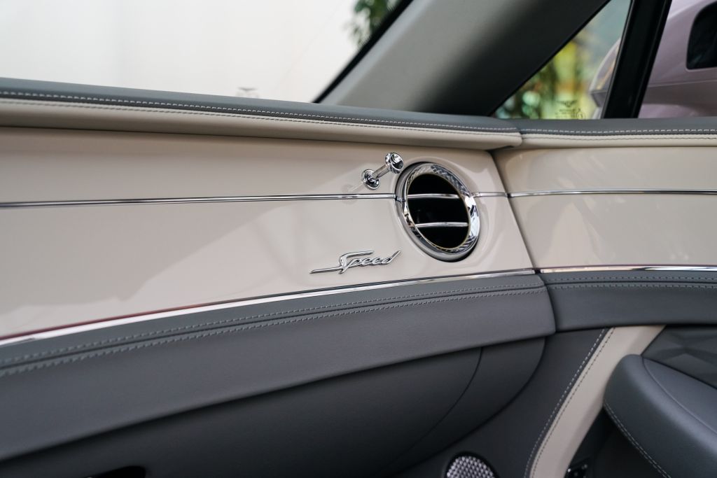 Bentley Continental GTC 2025