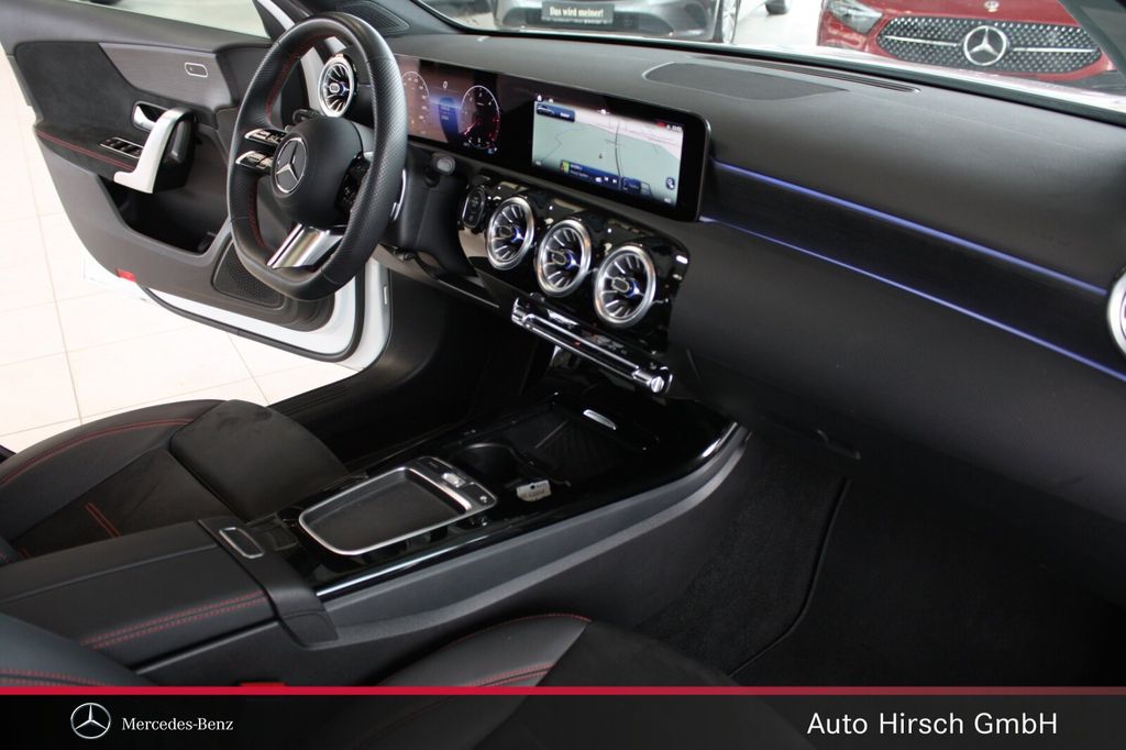 Mercedes-Benz A 220 2024