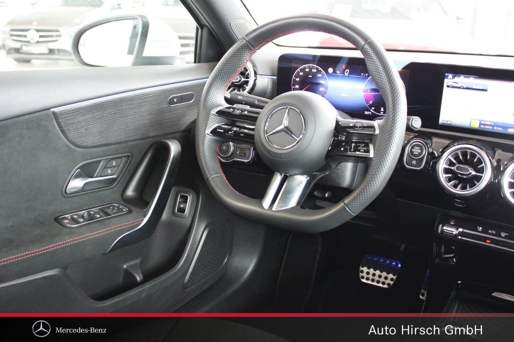 Mercedes-Benz A 220 2024