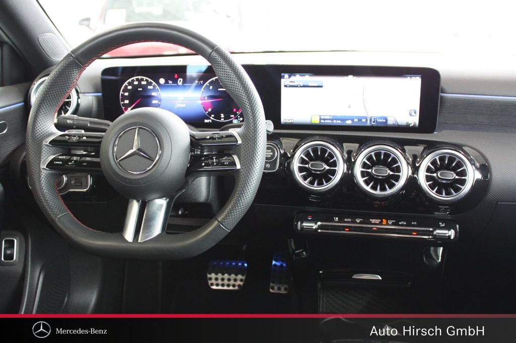 Mercedes-Benz A 220 2024