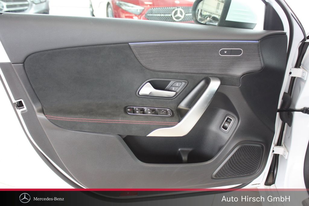 Mercedes-Benz A 220 2024
