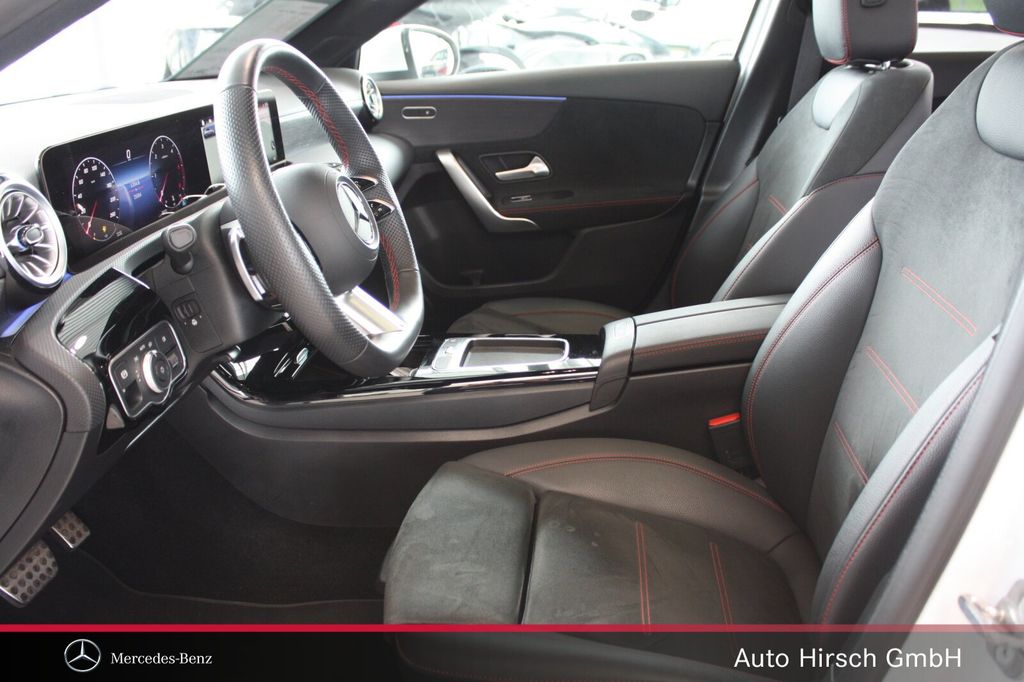 Mercedes-Benz A 220 2024