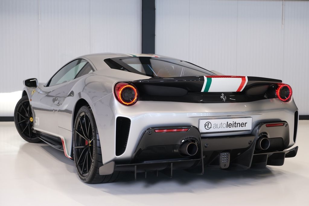 Ferrari 488 Pista 2019