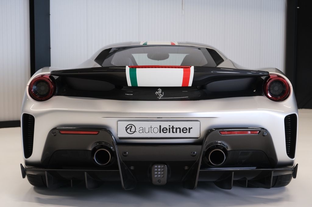 Ferrari 488 Pista 2019