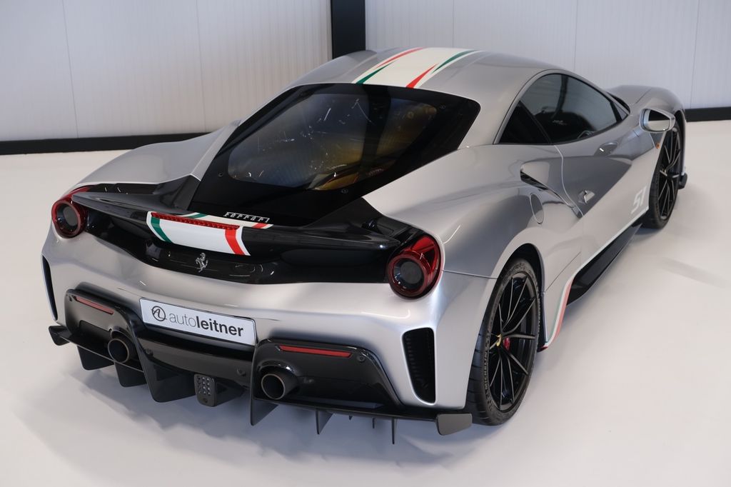 Ferrari 488 Pista 2019