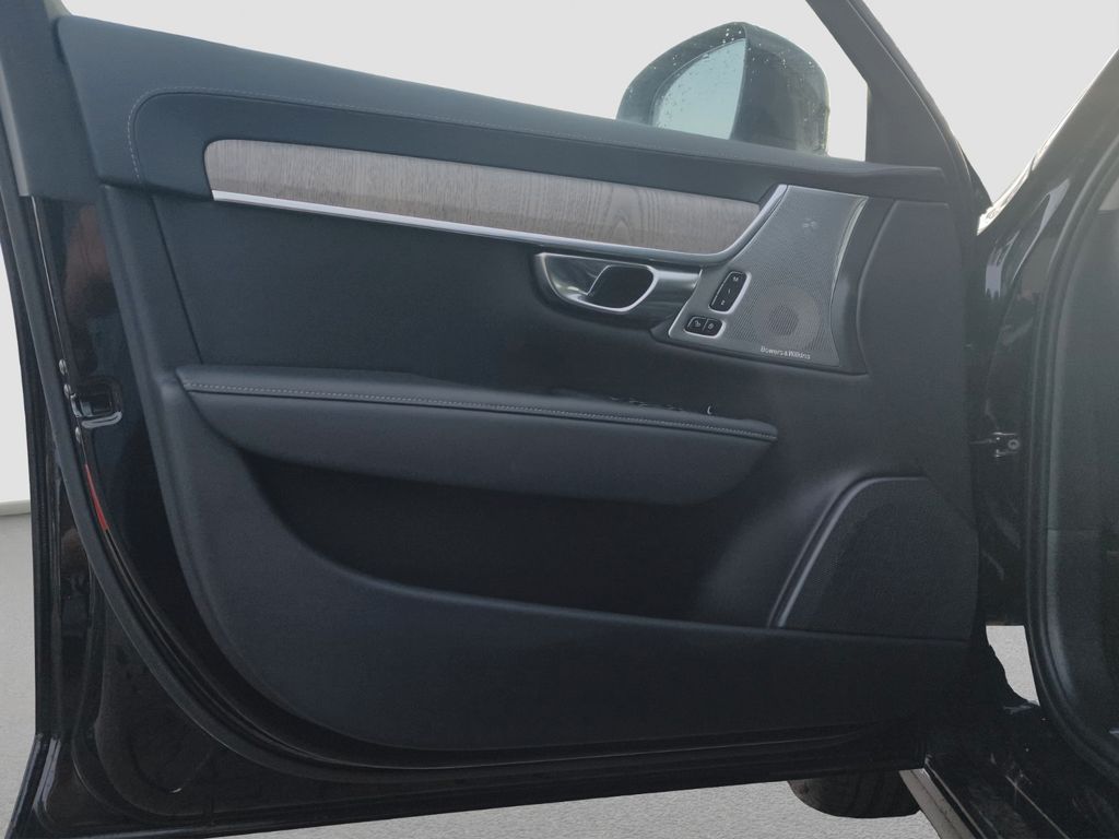 Volvo V90 Cross Country 2023