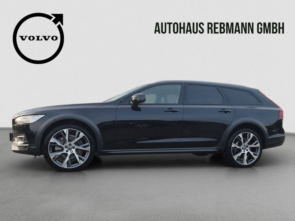 Volvo V90 Cross Country 2023