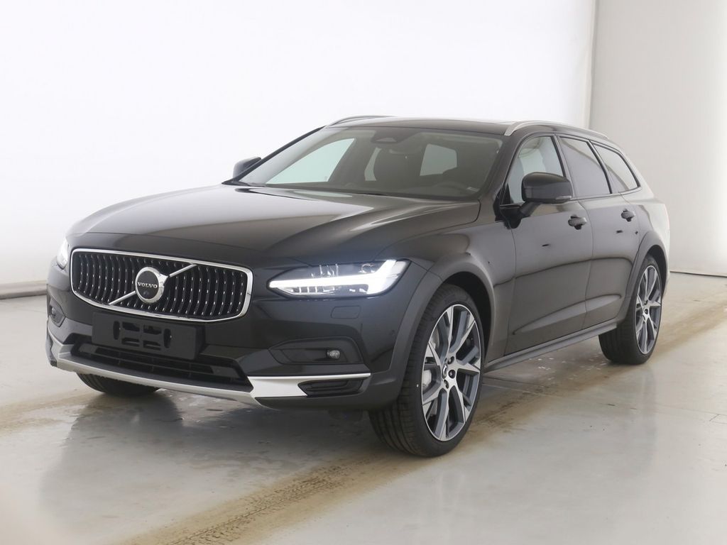 Volvo V90 Cross Country 2023