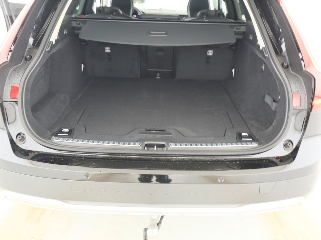 Volvo V90 Cross Country 2023