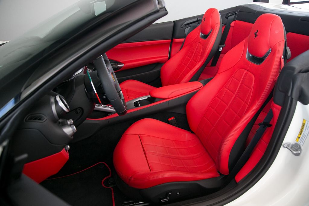 Ferrari Portofino 2023