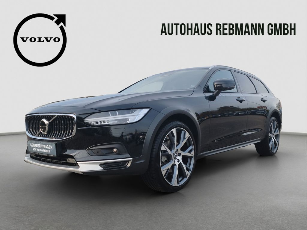 Volvo V90 Cross Country 2023