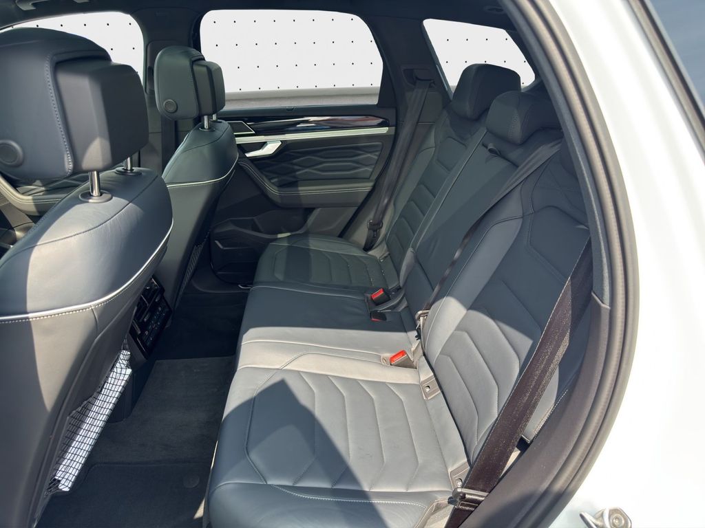 Volkswagen Touareg 2025