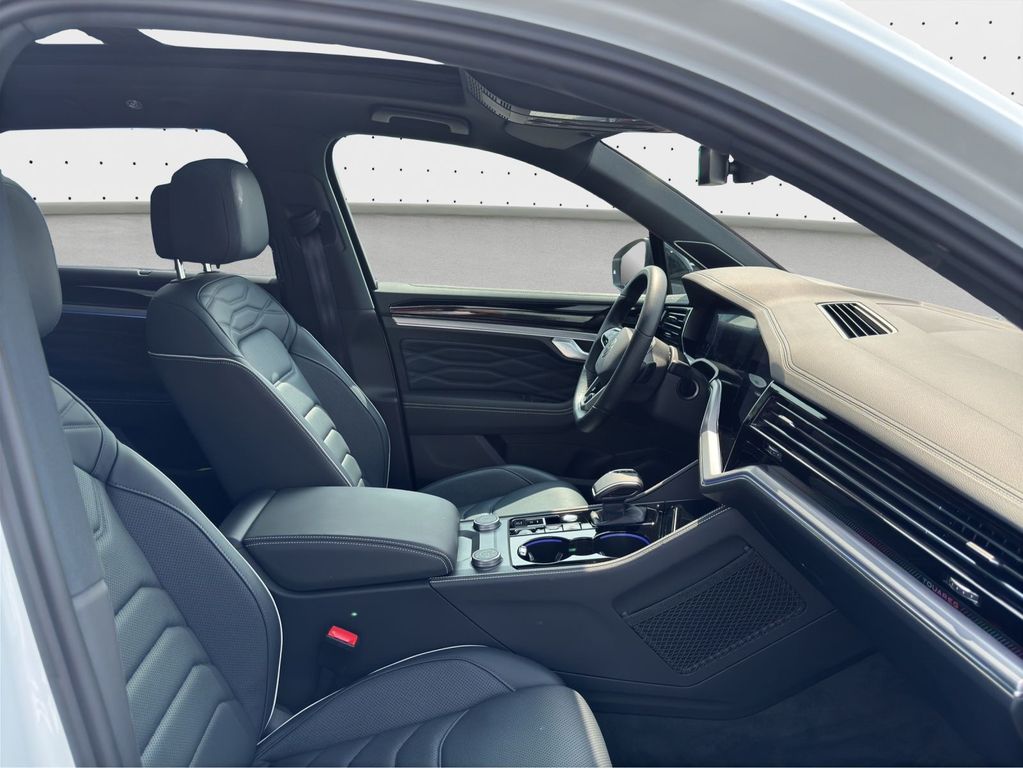 Volkswagen Touareg 2025