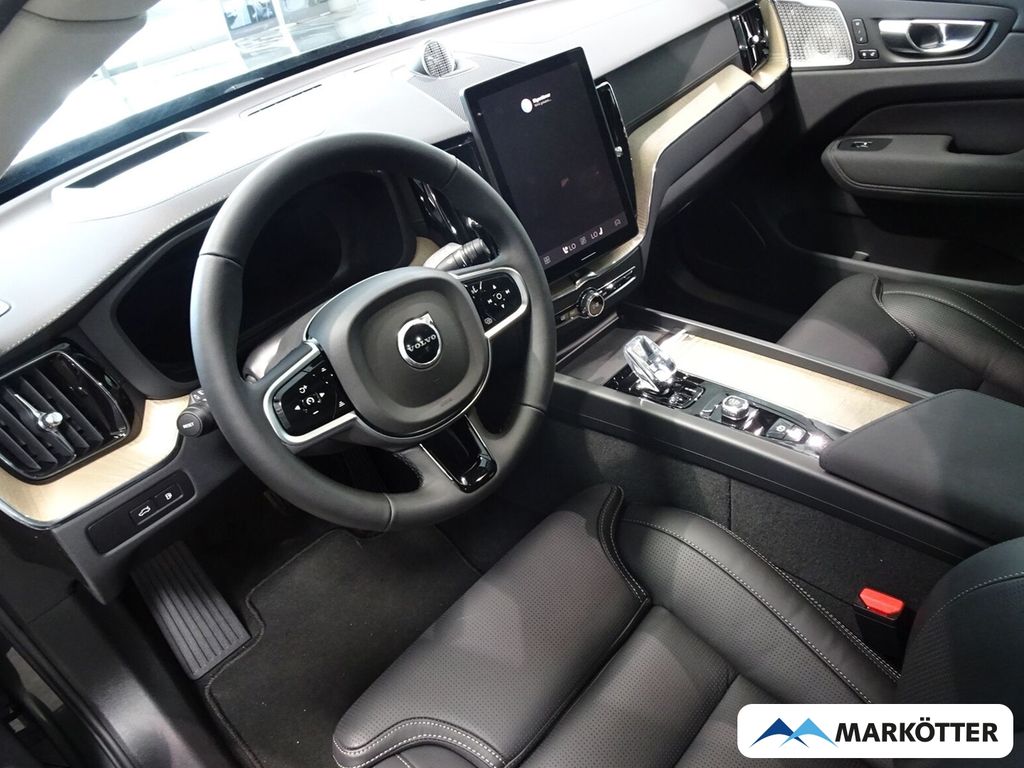 Volvo XC60 2025