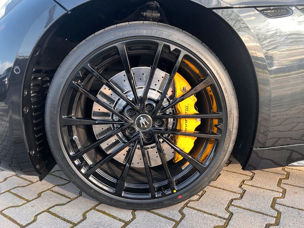 Maserati GranCabrio 2025